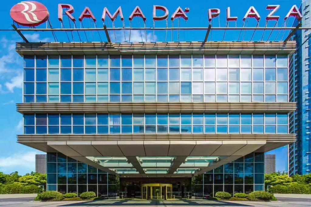 Hotel Ramada Plaza By Wyndham Hangzhou Riverside Esterno foto