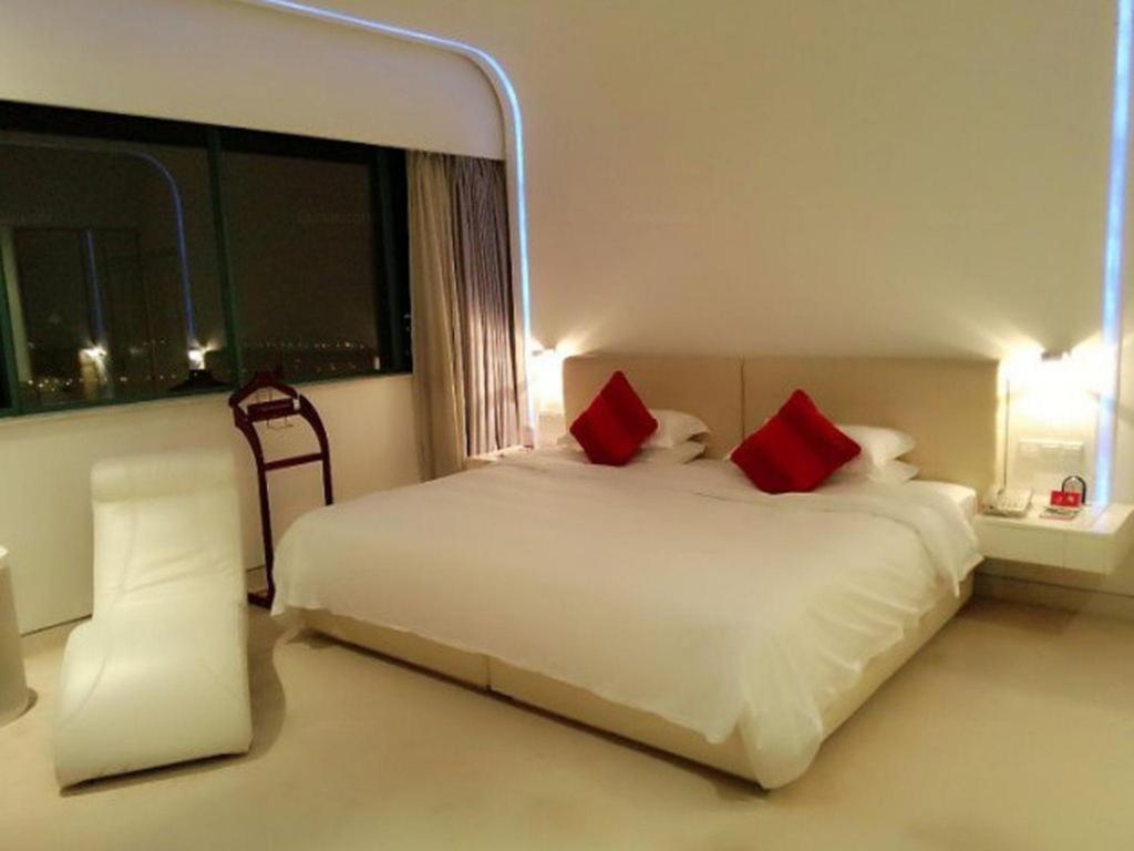Ramada Plaza By Wyndham Hangzhou Riverside Esterno foto